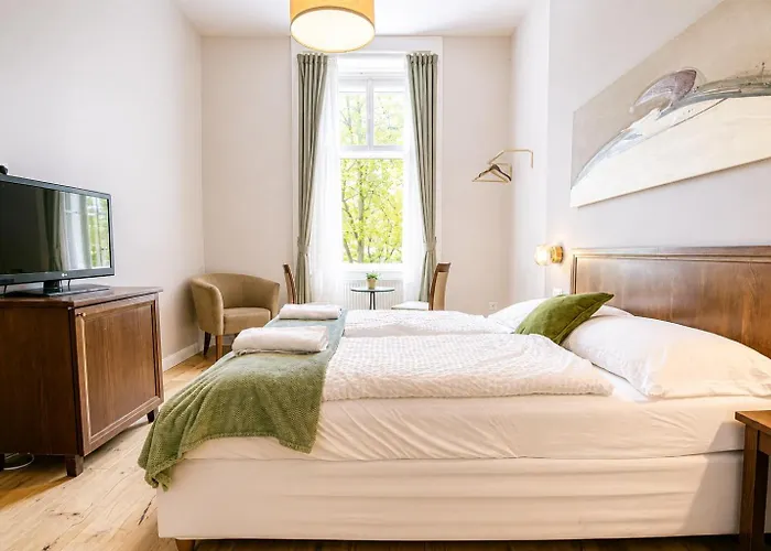 1 & 5 For Groups By Mariahilfer Apartmán 3*